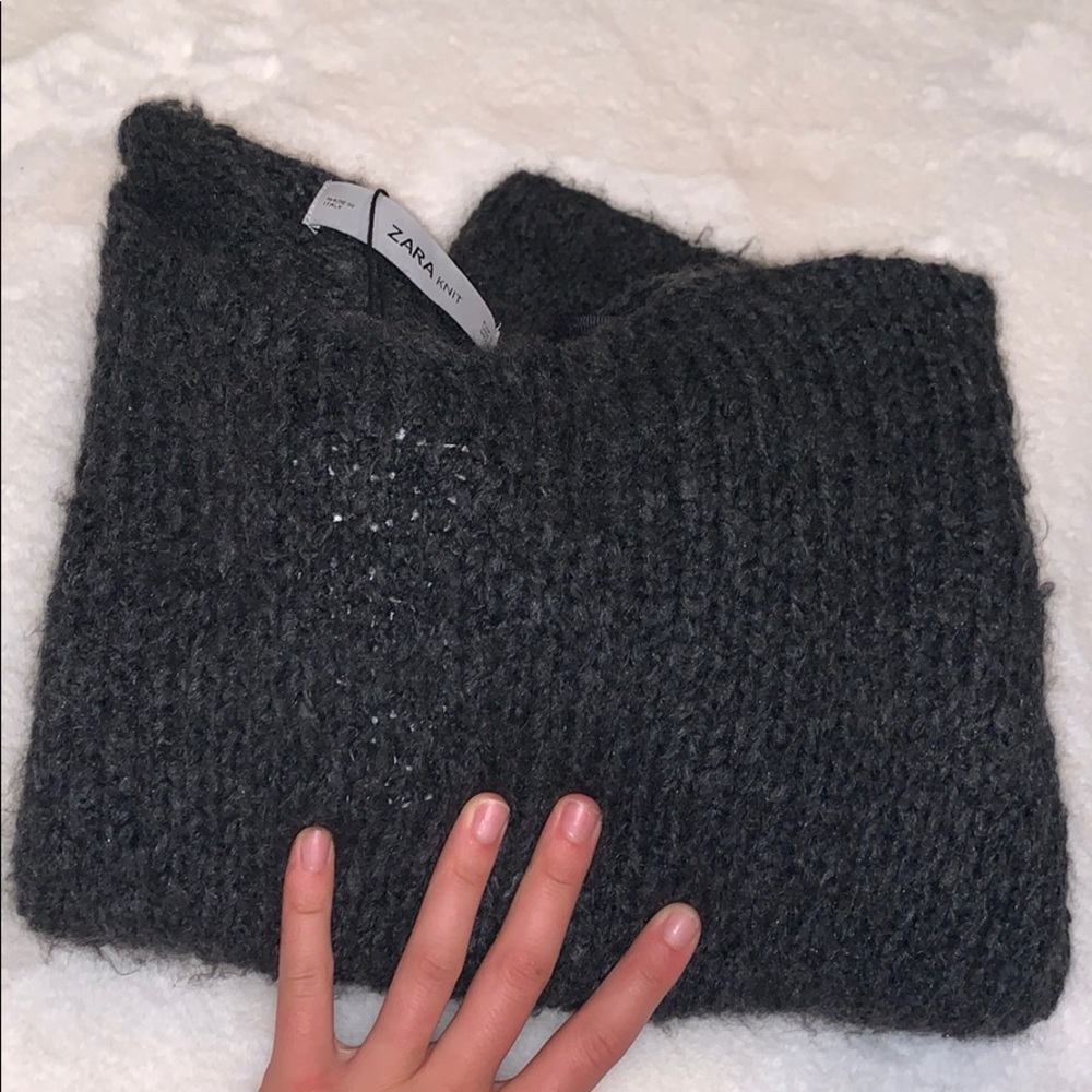 Zara small dark grey sweater